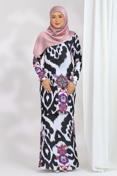 BWFW, "Hajj" series - Pua Kumbu (Rayie)